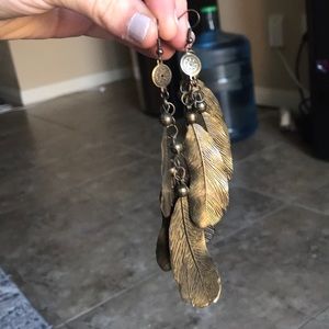 Asymmetrical dangly earrings